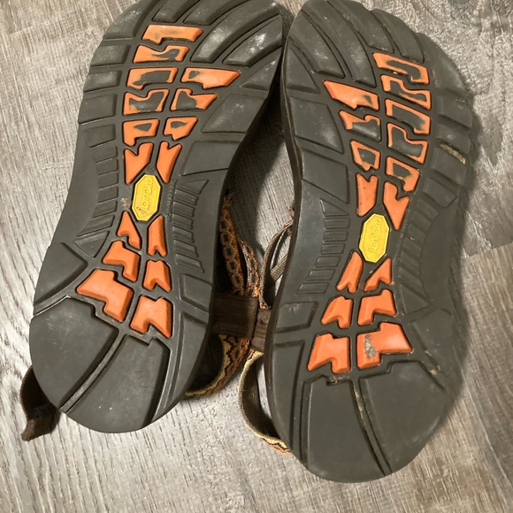 Women’s Chacos with toe strap - Picture 7 of 7